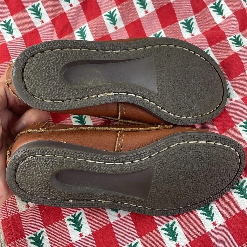 Vintage Eastland Brown Moccasins with Classic Design